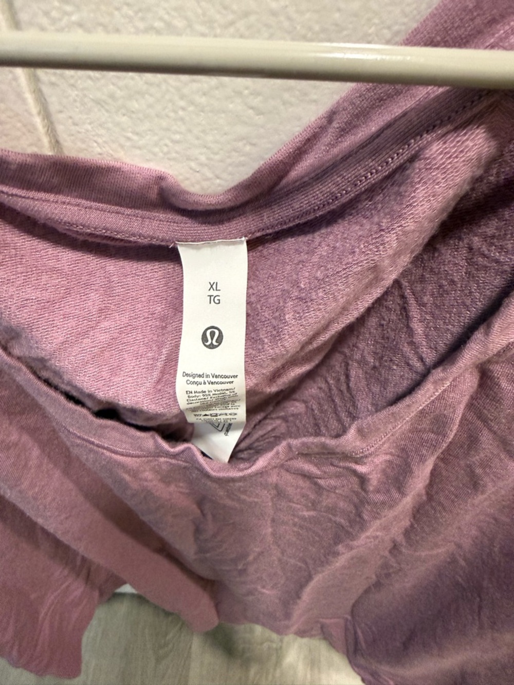 Lululemon Athletica BeCalm Scoop Neck Pullover in Pink Haze. Size XL - Picture 5 of 6